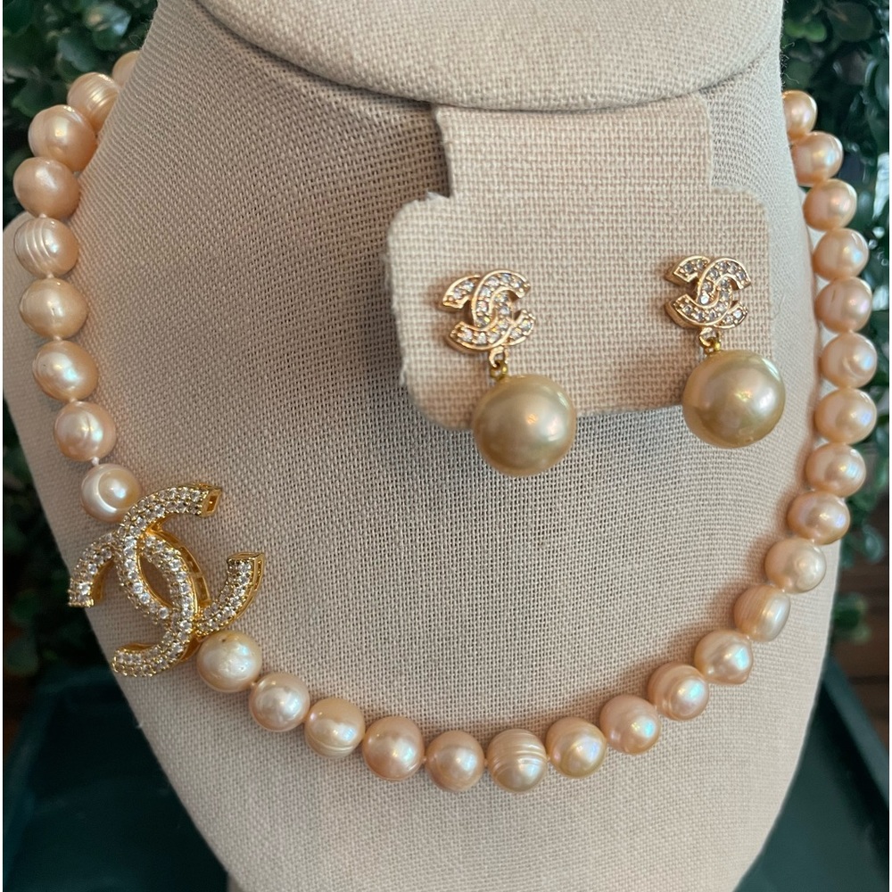 Authentic freshwater pearls in peach CC earrings & necklace set. Handmade & new.